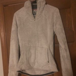 The North Face Pullover.